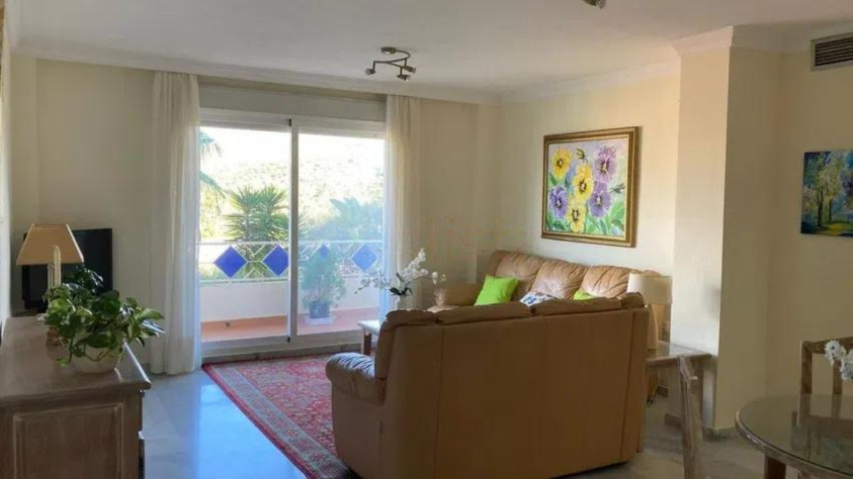1 Bedroom Apartment for Sale in Marbella — 2