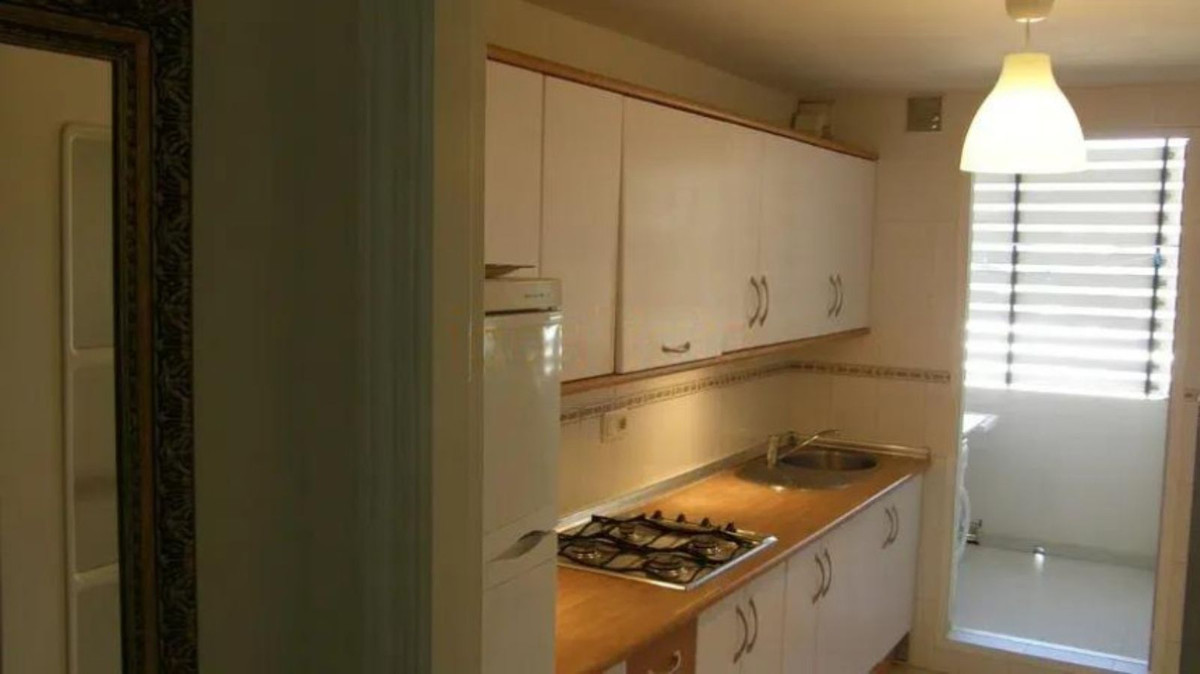 1 Bedroom Apartment for Sale in Marbella — 3