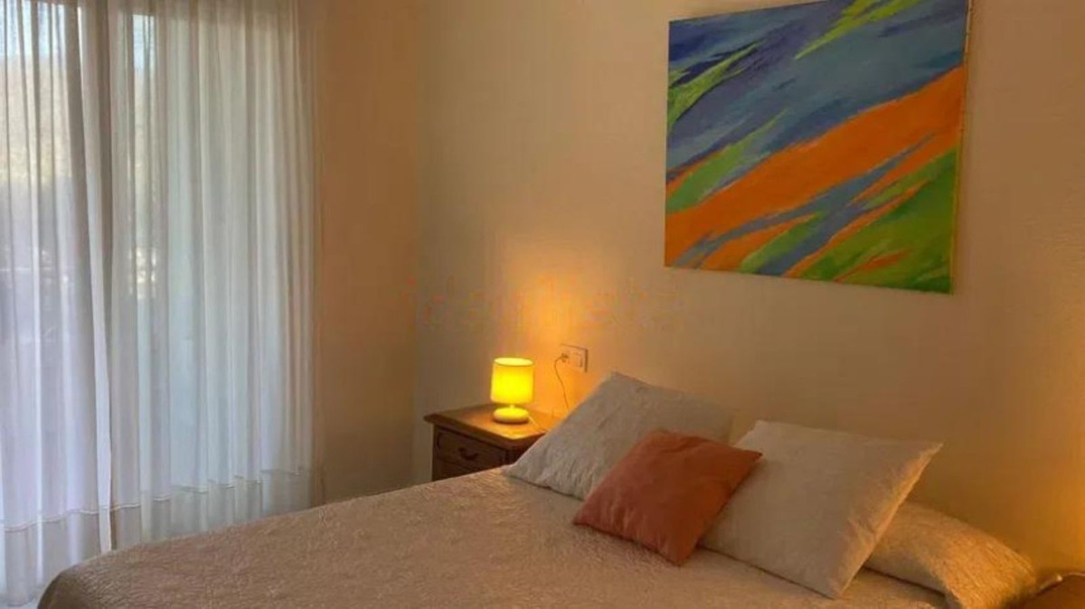 1 Bedroom Apartment for Sale in Marbella — 4