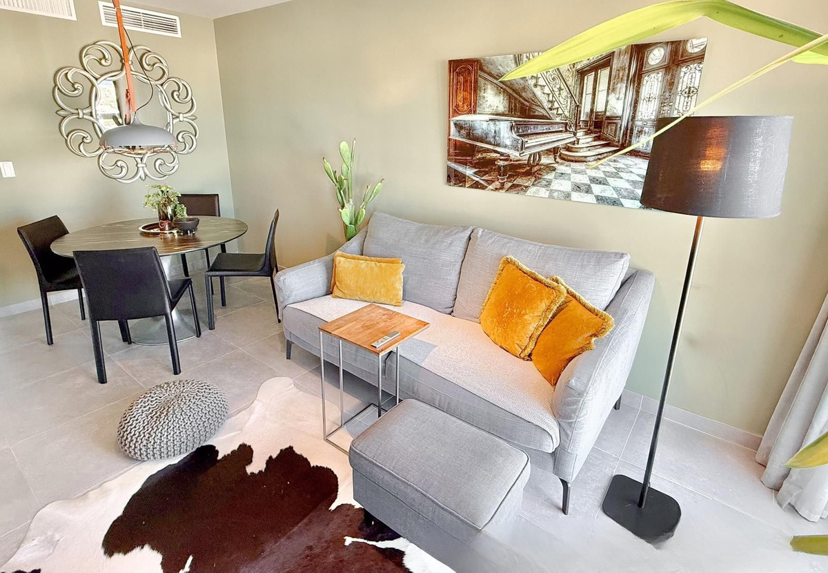 3 Bedroom Apartment for Sale in Estepona — 4