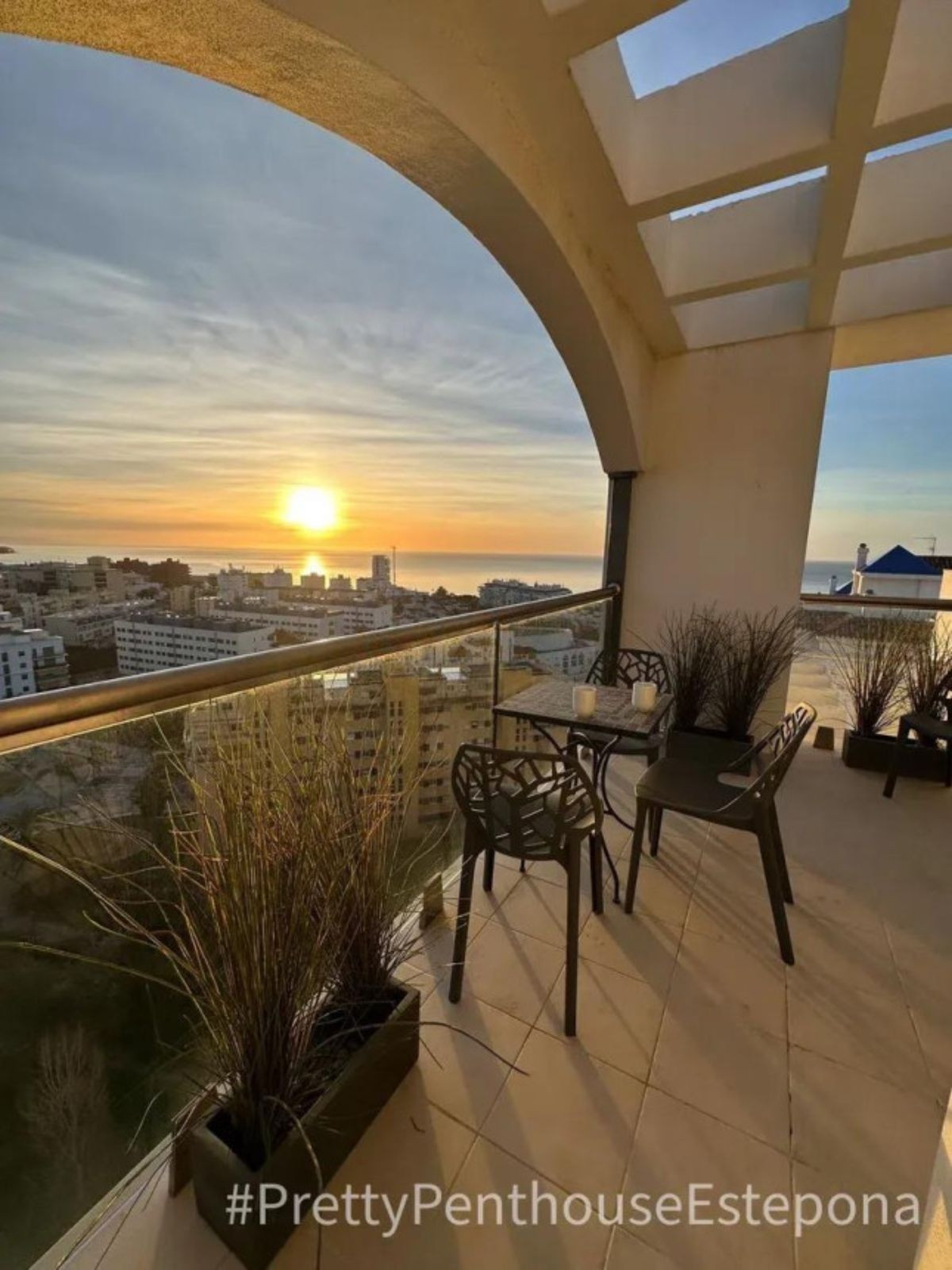 3 Bedroom Apartment for Sale in Estepona — 3
