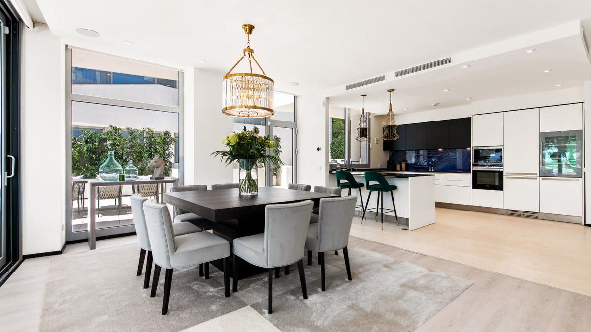 4 Bedroom Villa for Sale in Sierra Blanca — view 10