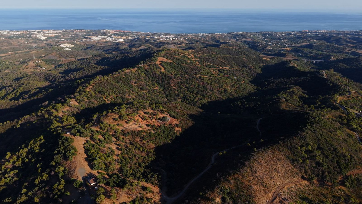 Plot for Sale in Estepona — 3