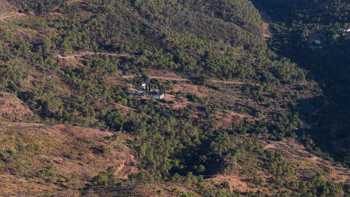 Plot for Sale in Estepona — 4