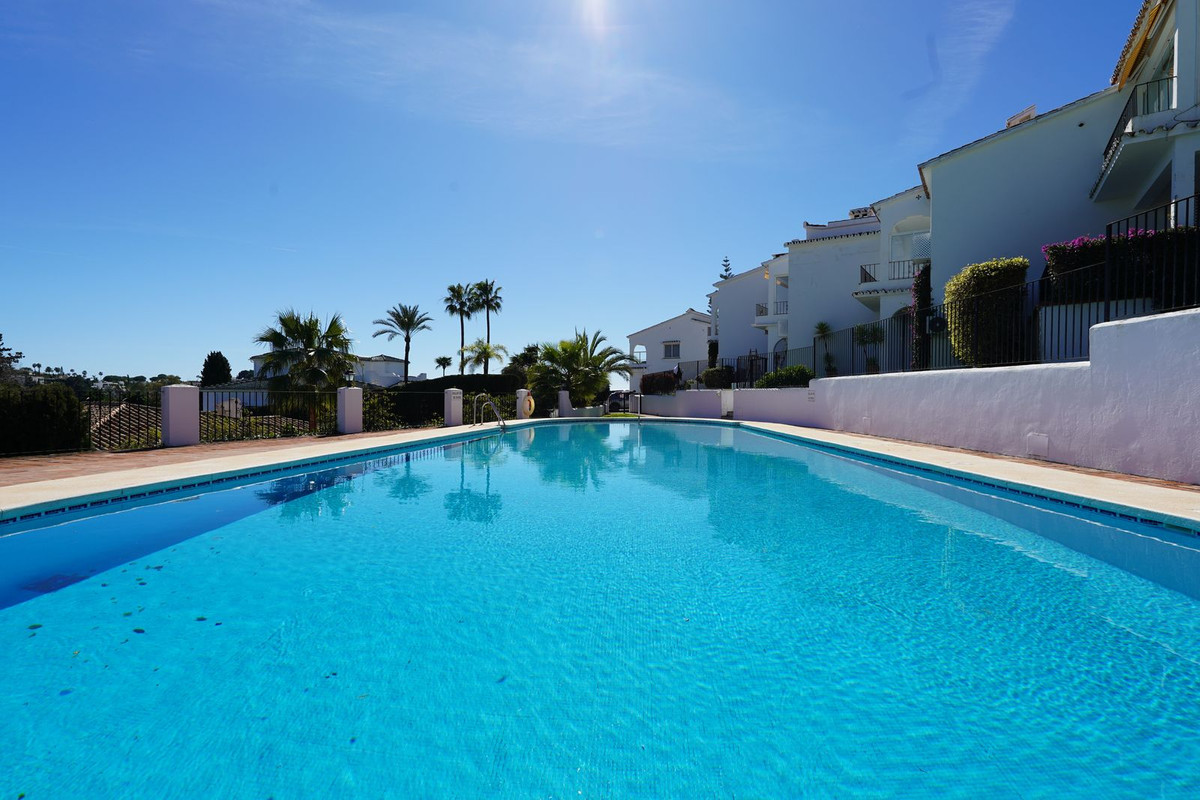 2 Bedroom Apartment for Sale in El Paraiso — 2