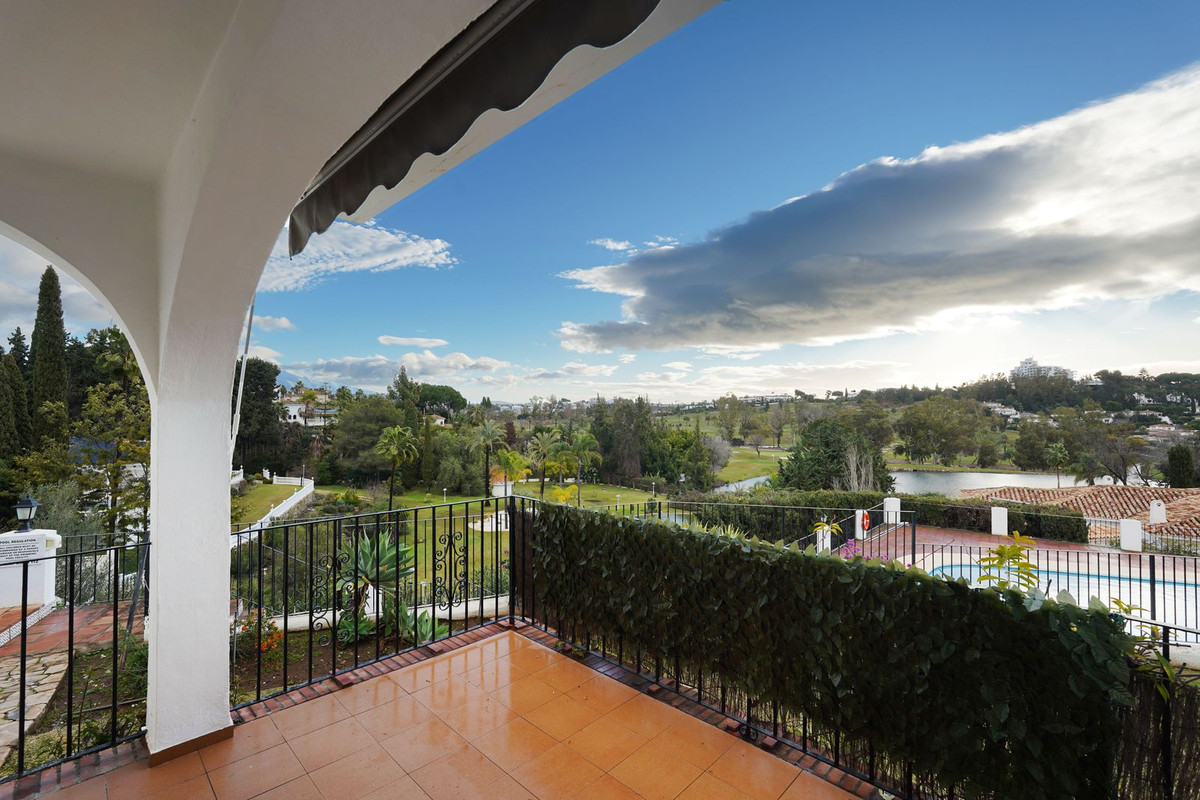 2 Bedroom Apartment for Sale in El Paraiso — 3