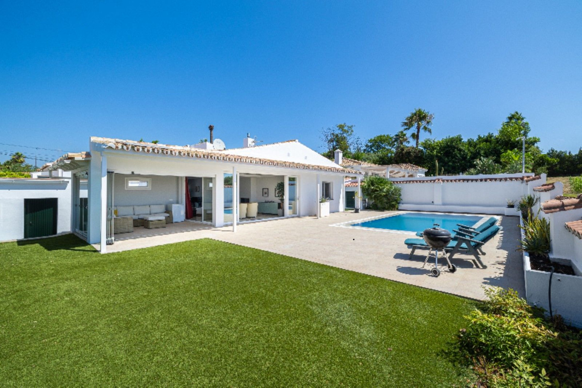3 Bedroom Villa for Sale in San Pedro de Alcántara