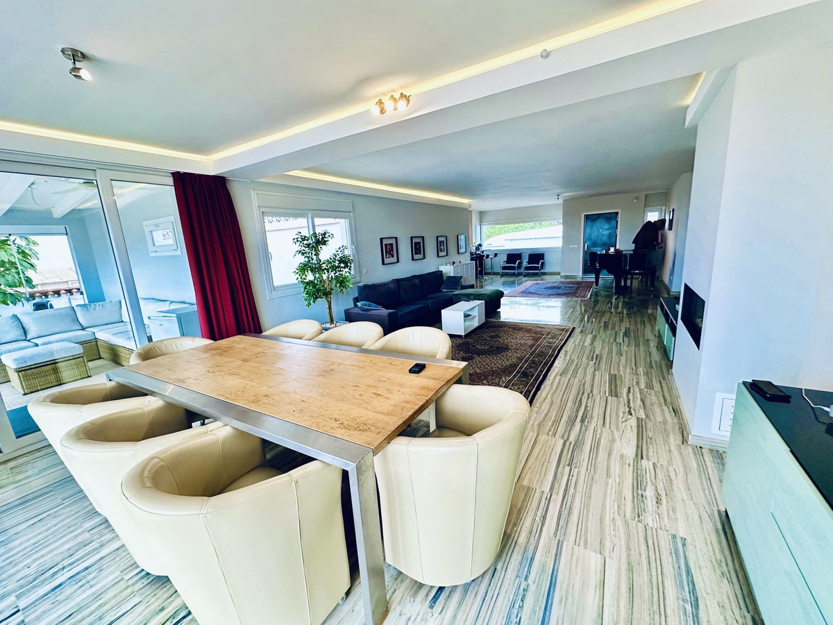3 Bedroom Villa for Sale in San Pedro de Alcántara — view 10
