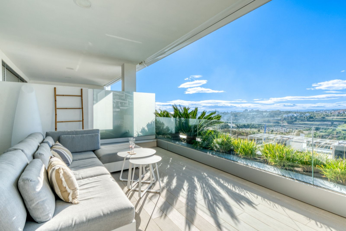 3 Bedroom Apartment for Sale in Estepona — 7