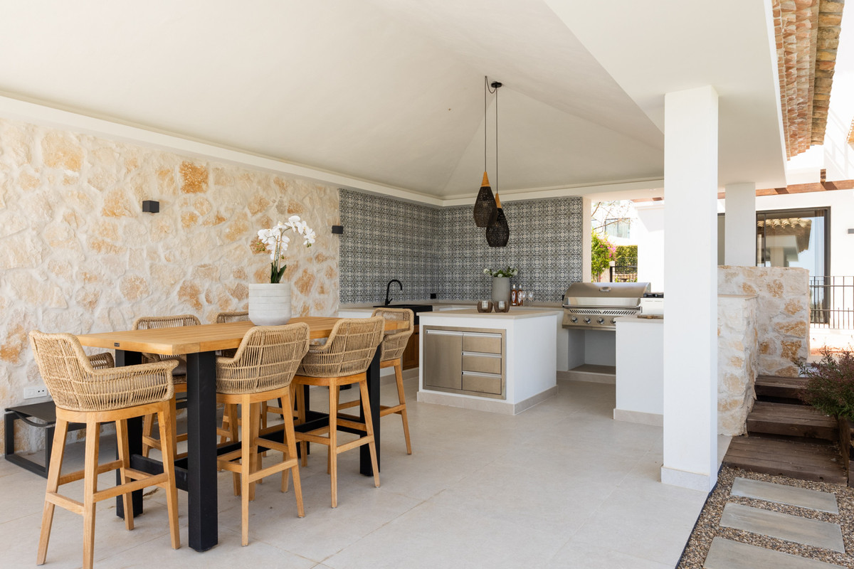 4 Bedroom Villa for Sale in Los Flamingos — view 11
