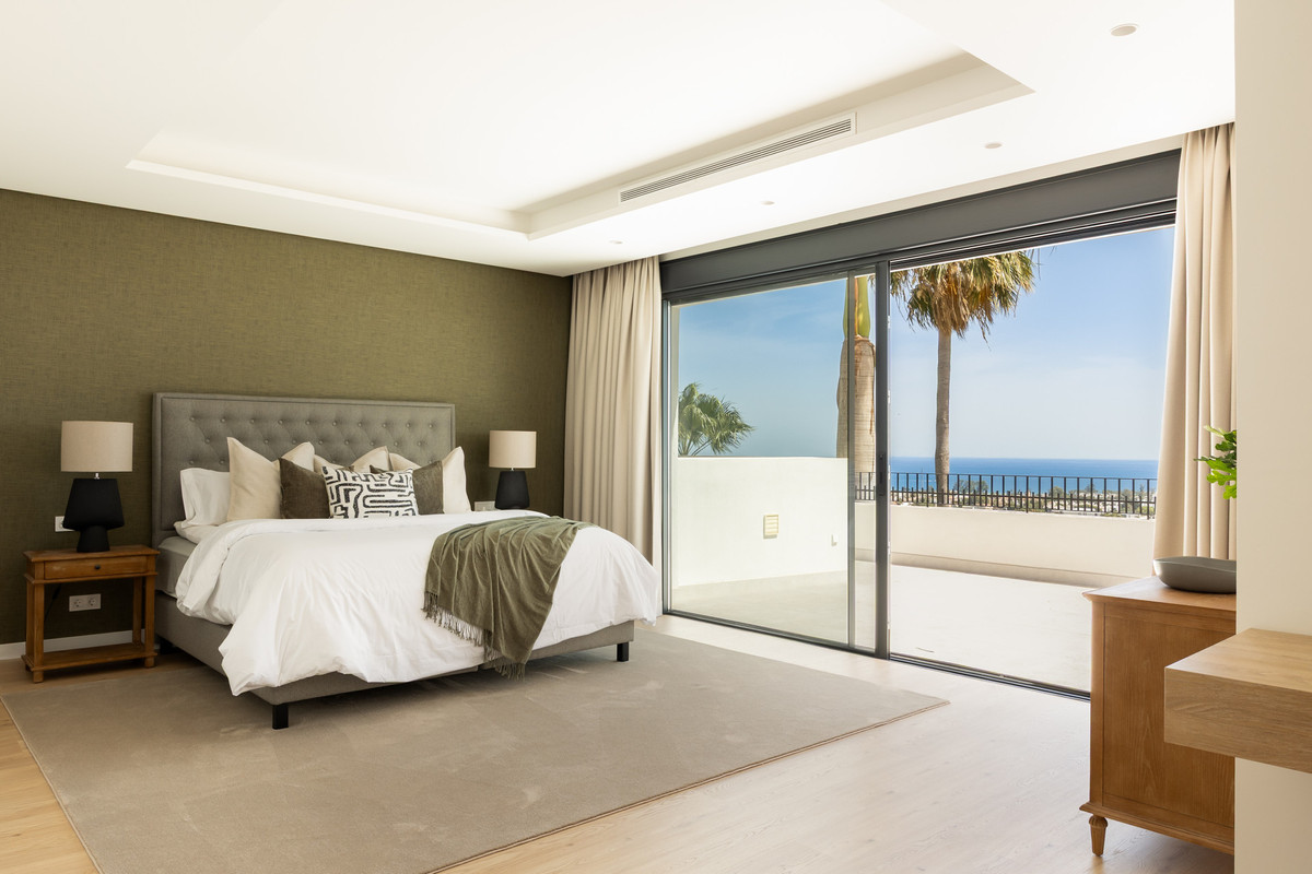 4 Bedroom Villa for Sale in Los Flamingos — view 12