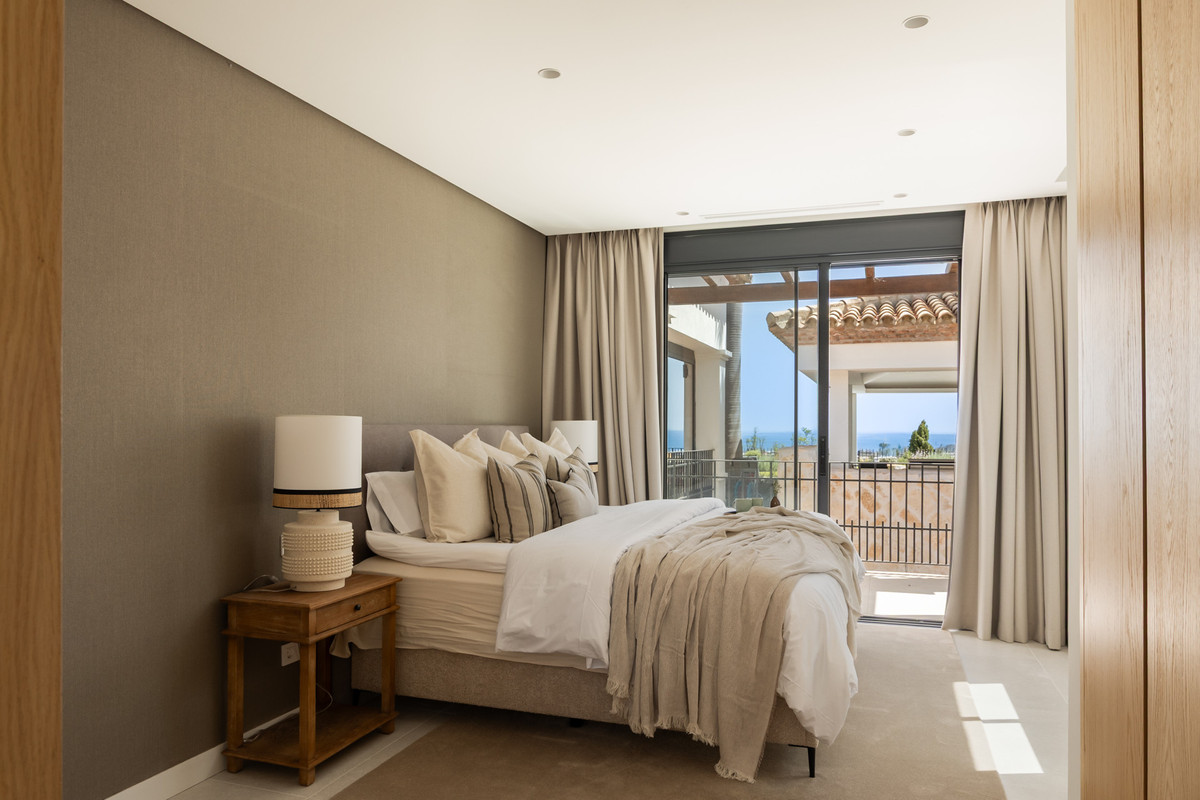 4 Bedroom Villa for Sale in Los Flamingos — view 16