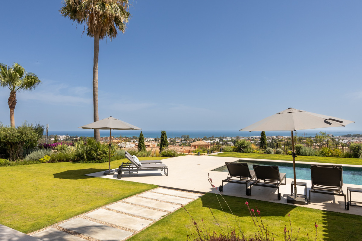 4 Bedroom Villa for Sale in Los Flamingos — view 4