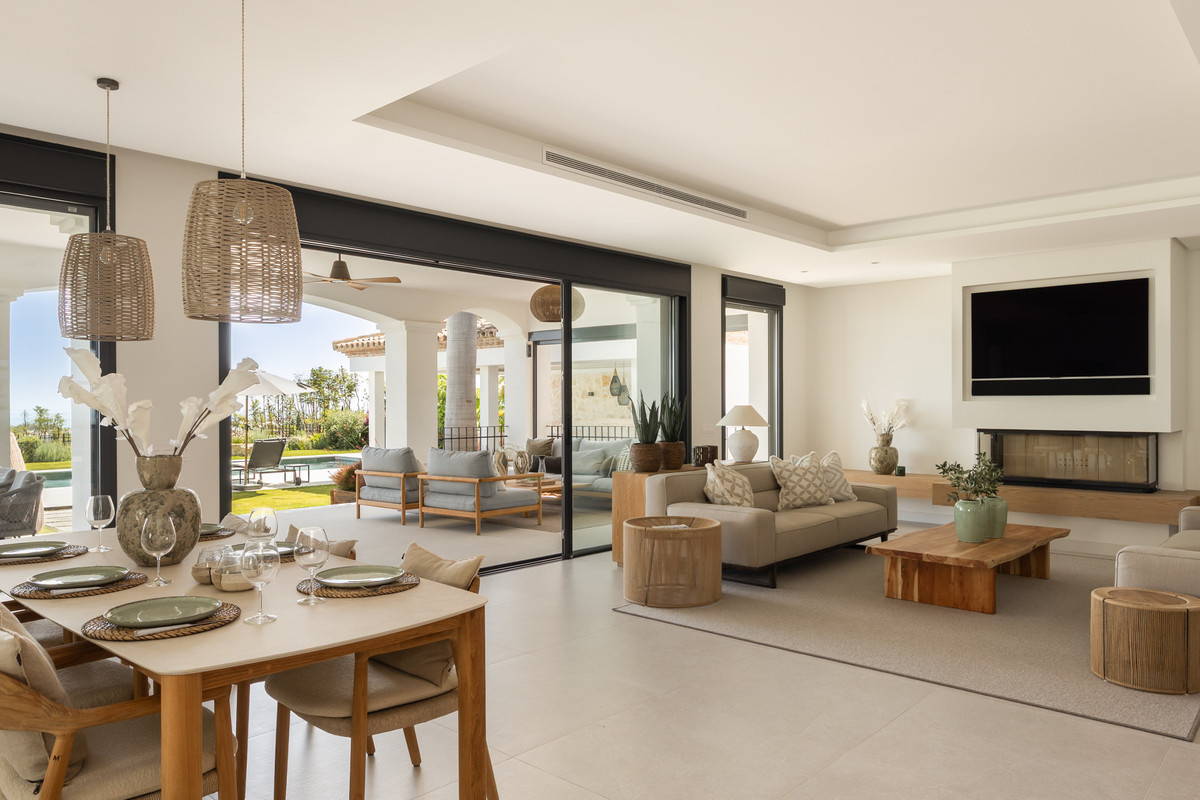 4 Bedroom Villa for Sale in Los Flamingos — view 6