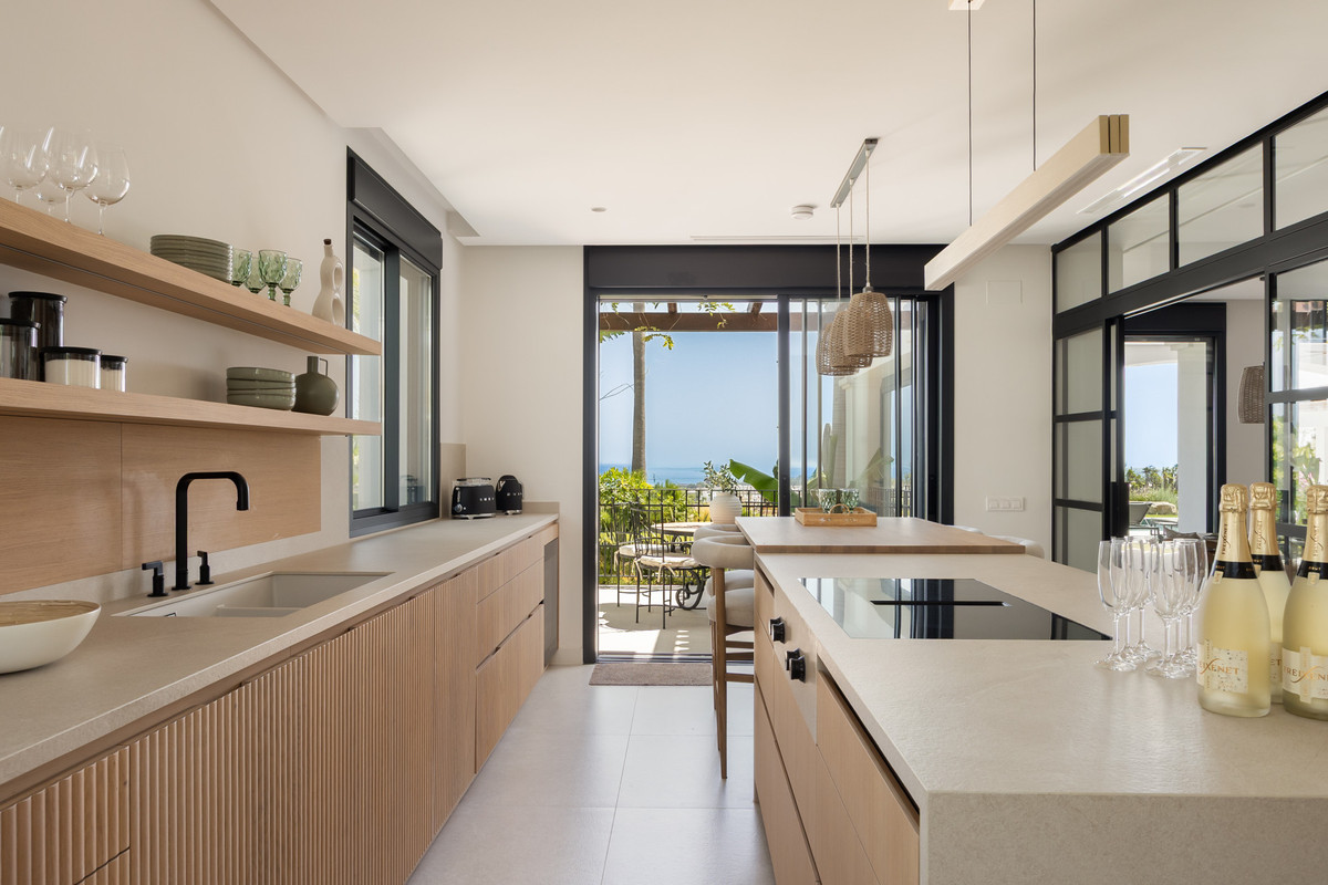 4 Bedroom Villa for Sale in Los Flamingos — view 8