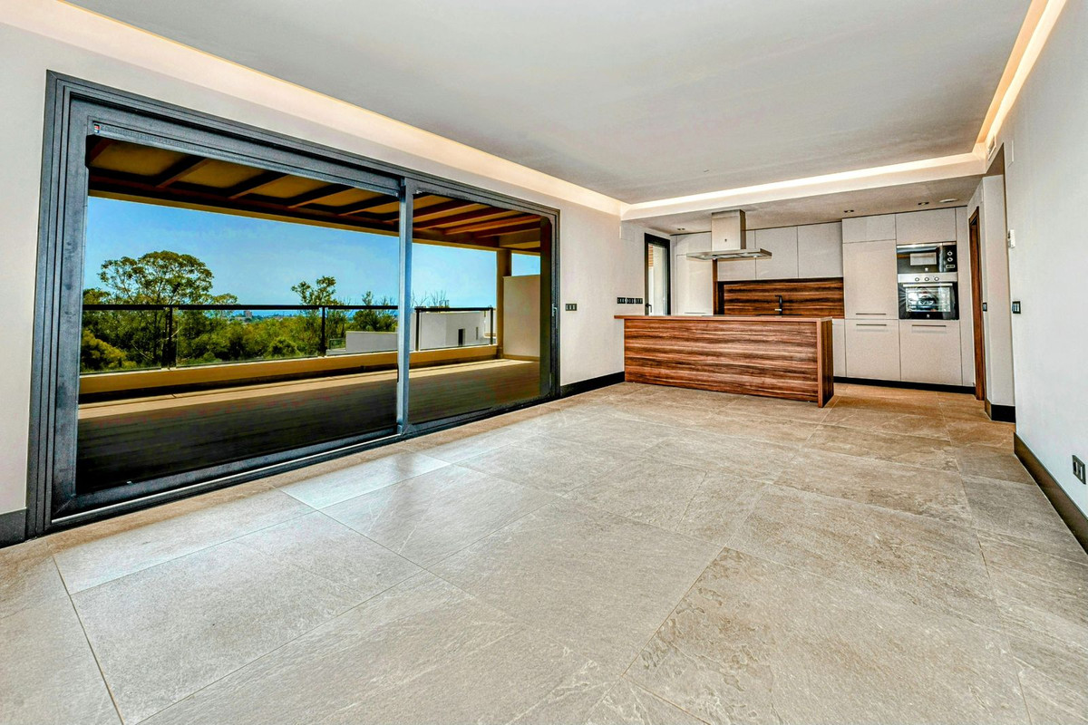 3 Bedroom Apartment for Sale in Nueva Andalucía — 3