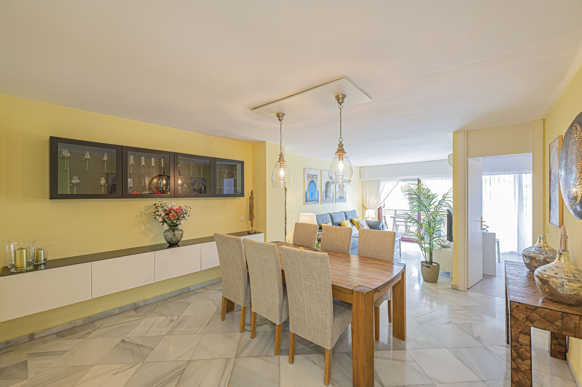 2 Bedroom Apartment for Sale in Estepona — 3