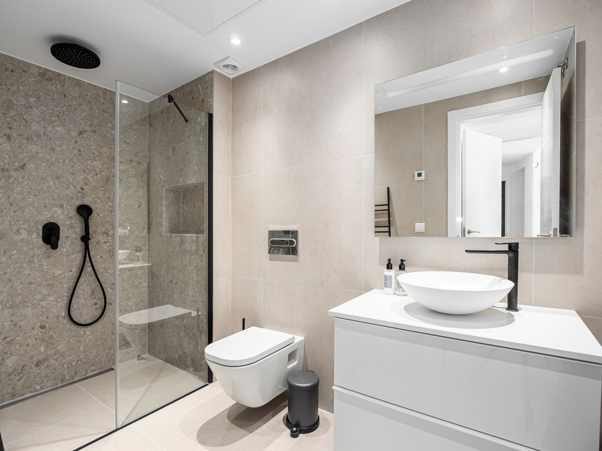 2 Bedroom Apartment for Sale in Nueva Andalucía — view 10