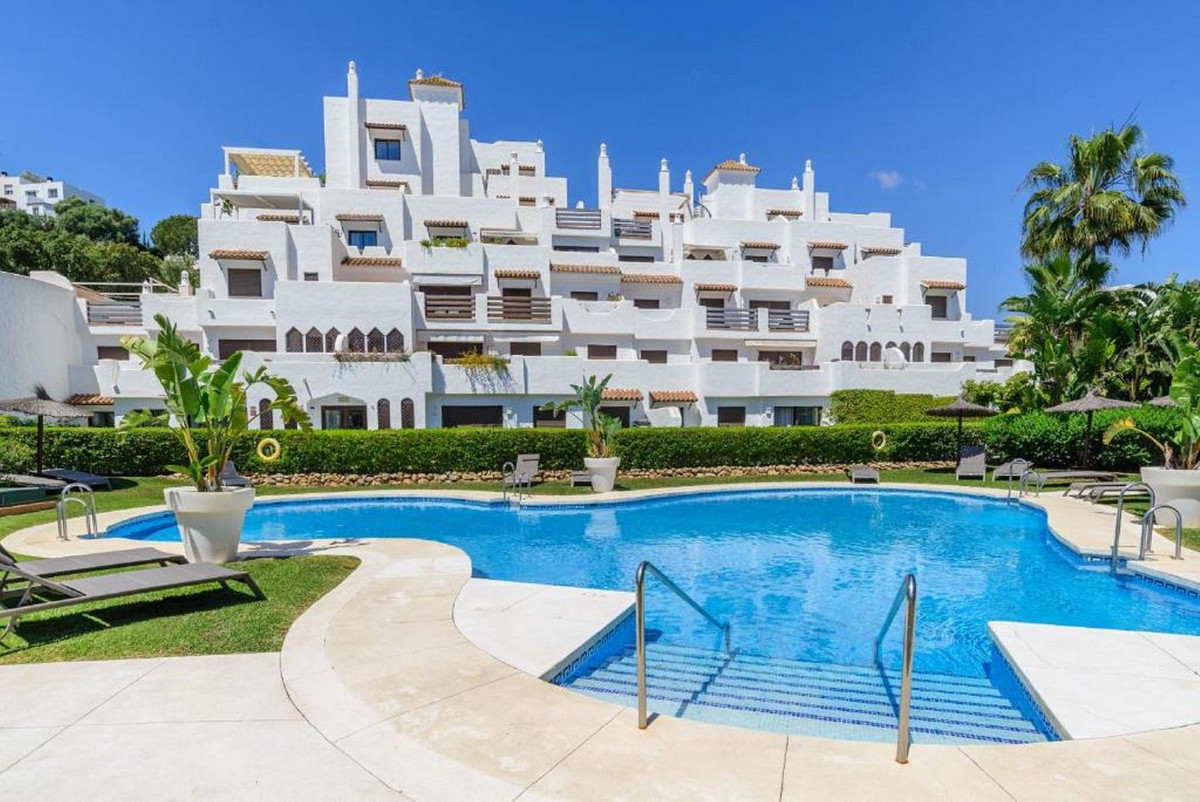 2 Bedroom Apartment for Sale in Selwo