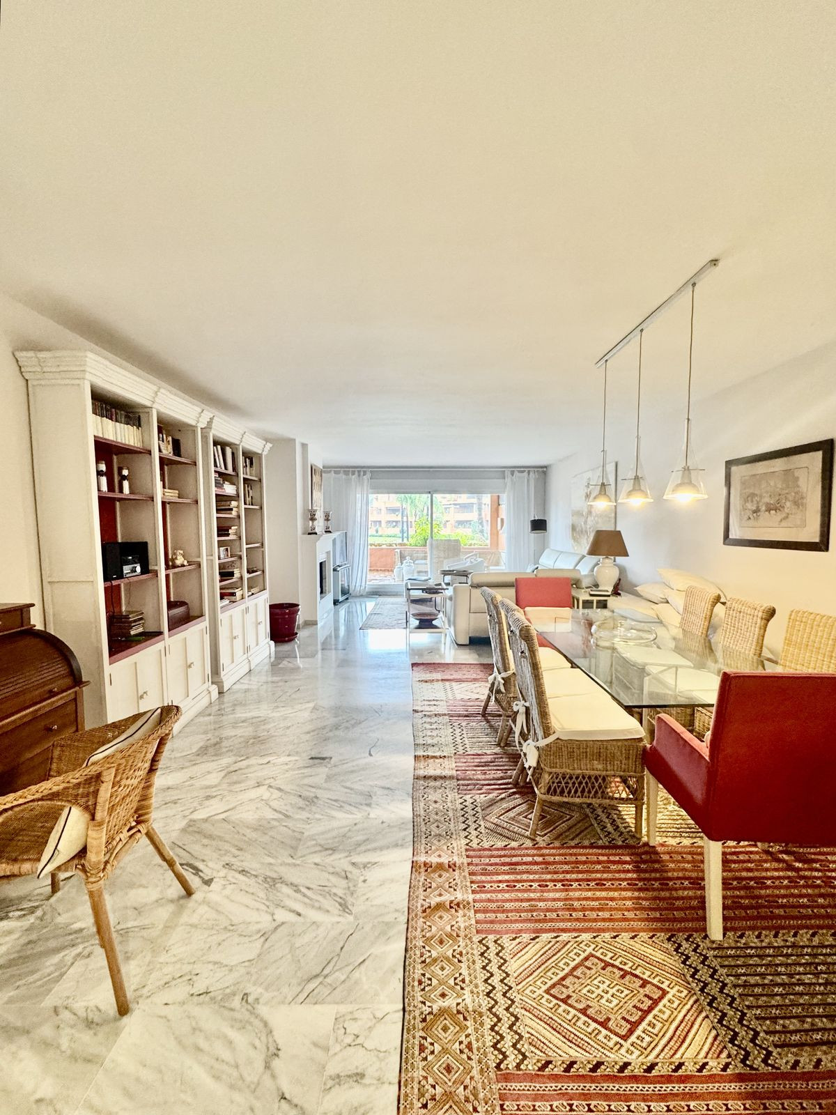4 Bedroom Apartment for Sale in Guadalmina Baja — 7