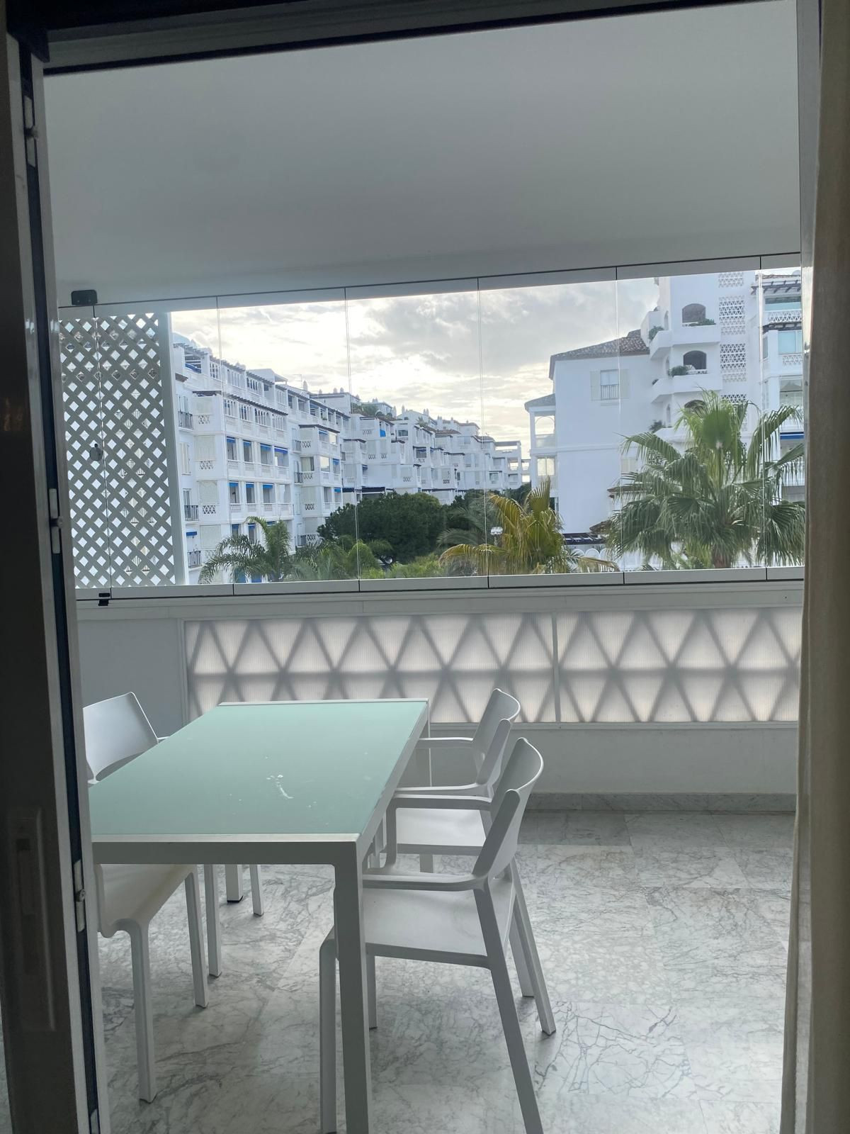 2 Bedroom Apartment for Sale in Puerto Banús — 2