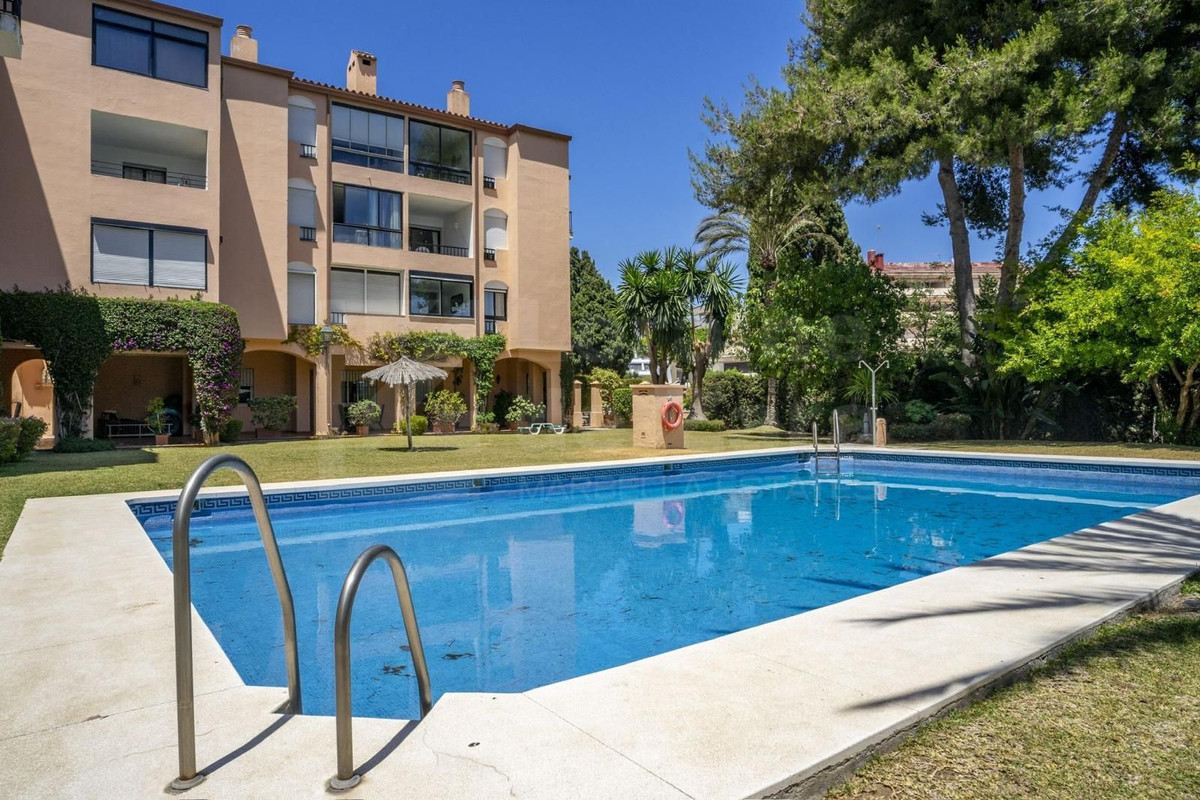 3 Bedroom Apartment for Sale in Puerto Banús