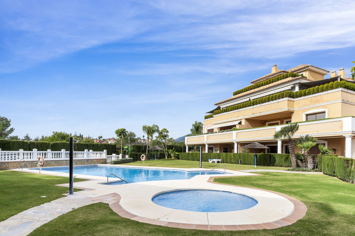 2 Bedroom Apartment for Sale in The Golden Mile — 7
