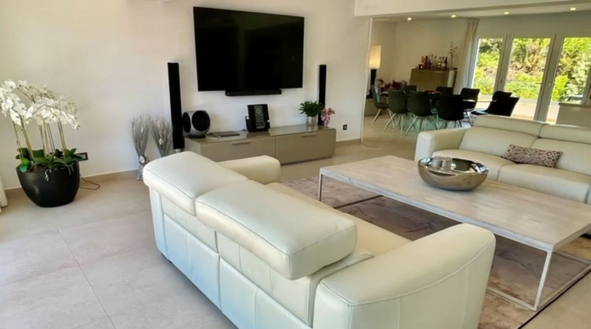 7 Bedroom Villa for Sale in San Pedro de Alcántara — 6