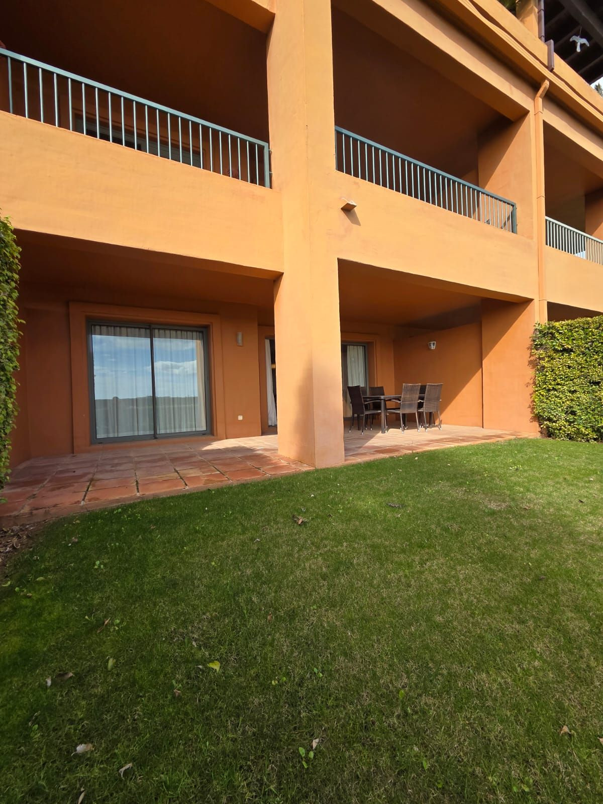 2 Bedroom Apartment for Sale in Estepona