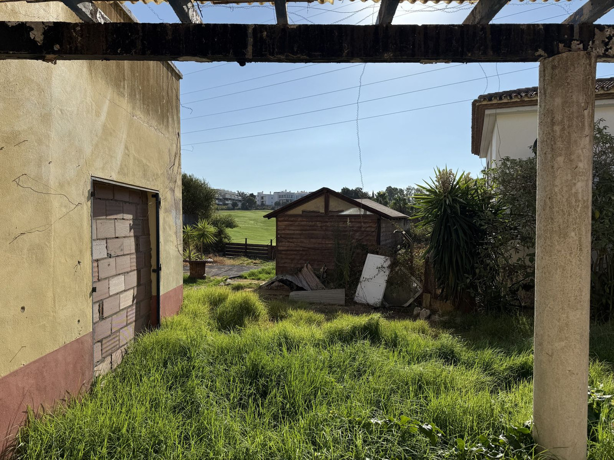 3 Bedroom Villa for Sale in Estepona — 6