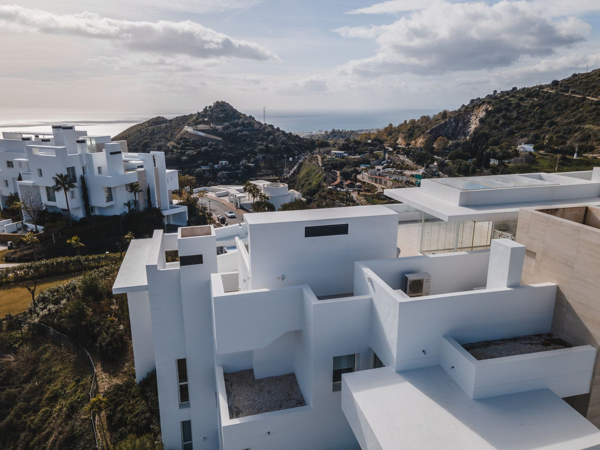3 Bedroom Apartment for Sale in Ojén — 6