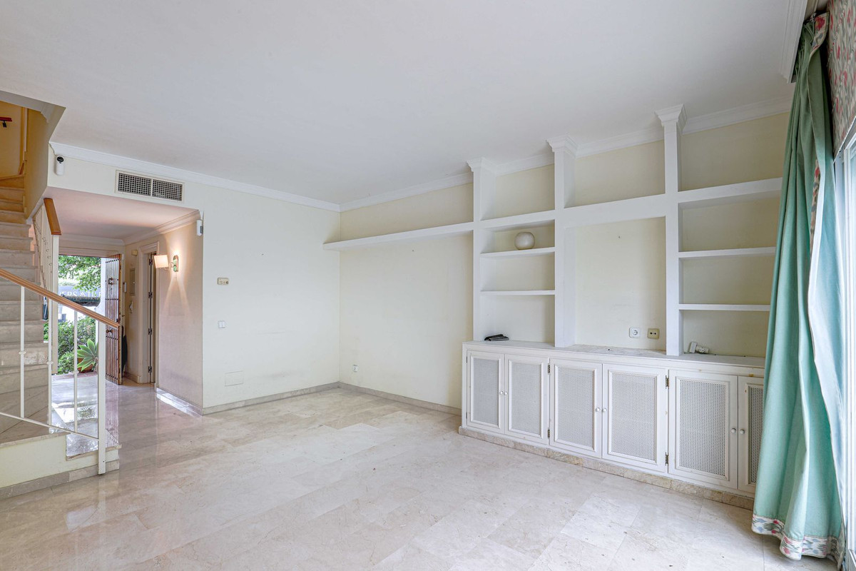 2 Bedroom Villa for Sale in La Quinta — 8