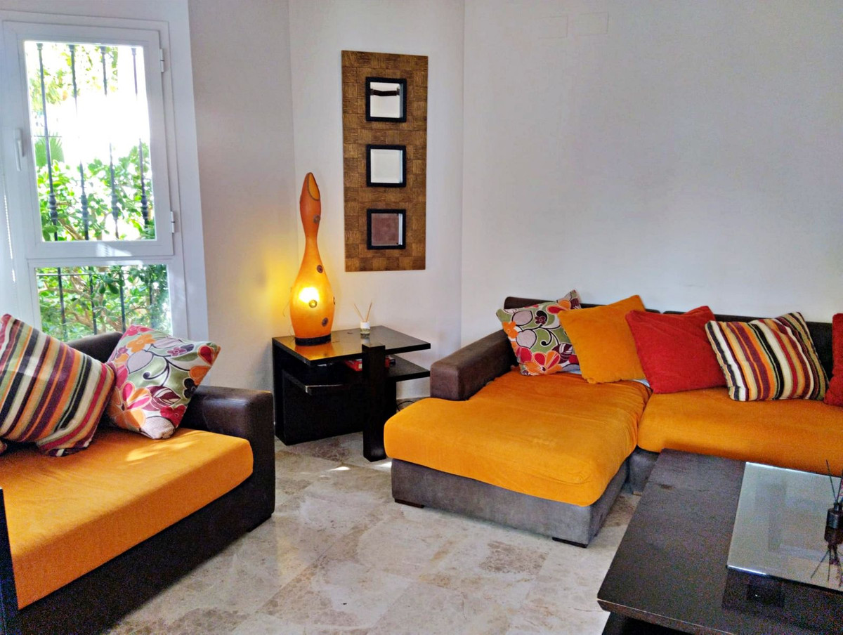 2 Bedroom Apartment for Sale in Nueva Andalucía — 3