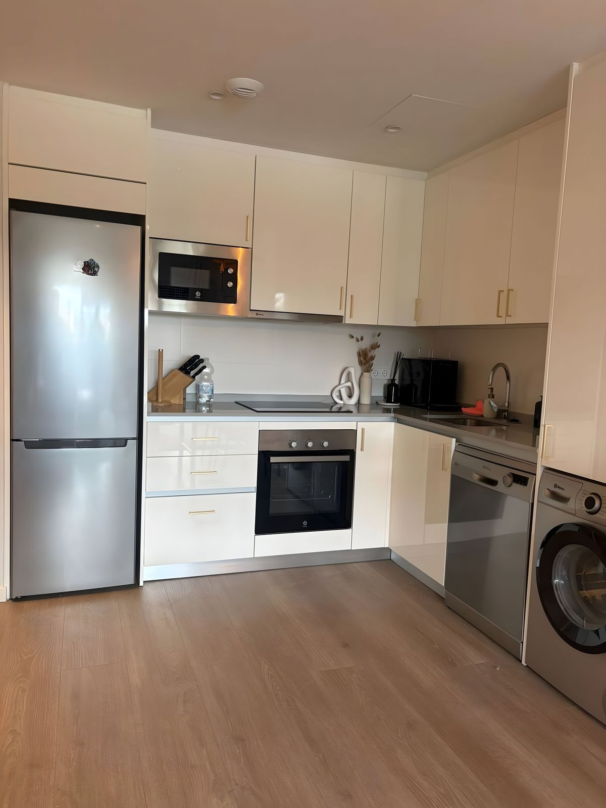 2 Bedroom Apartment for Sale in Estepona — 3