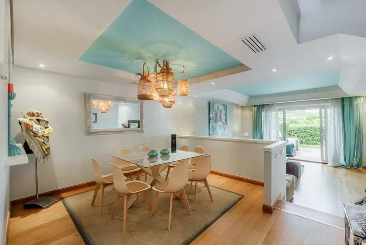 4 Bedroom Villa for Sale in Costalita — 3