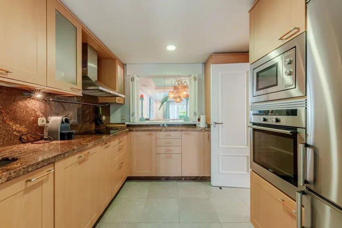 4 Bedroom Villa for Sale in Costalita — 6