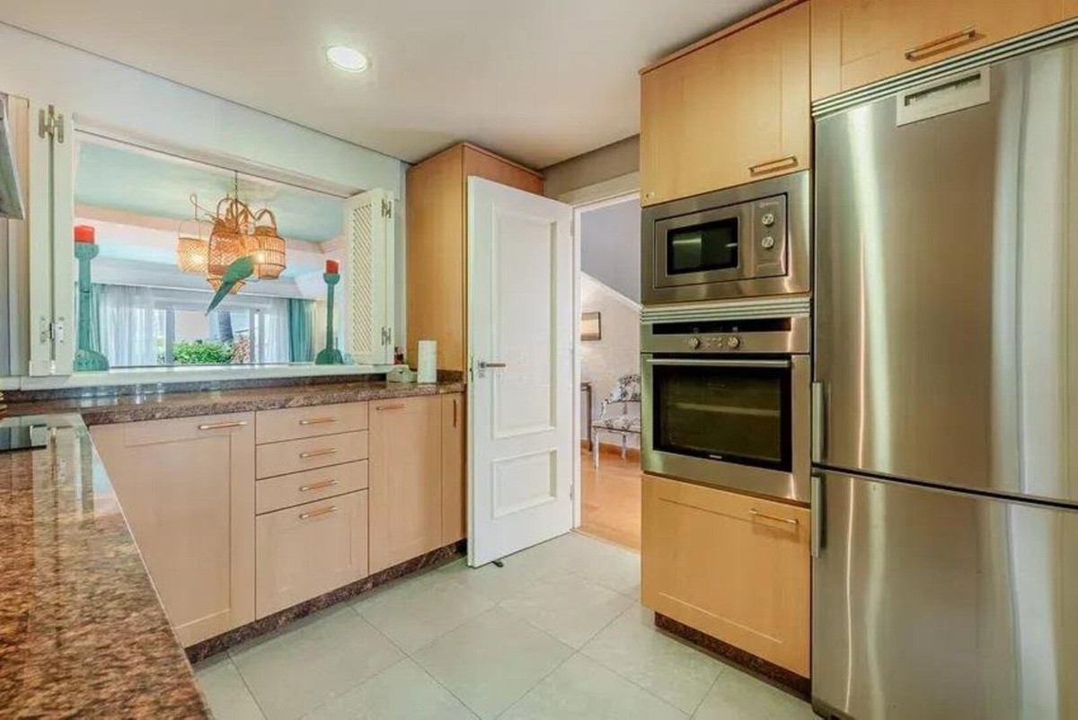 4 Bedroom Villa for Sale in Costalita — 7
