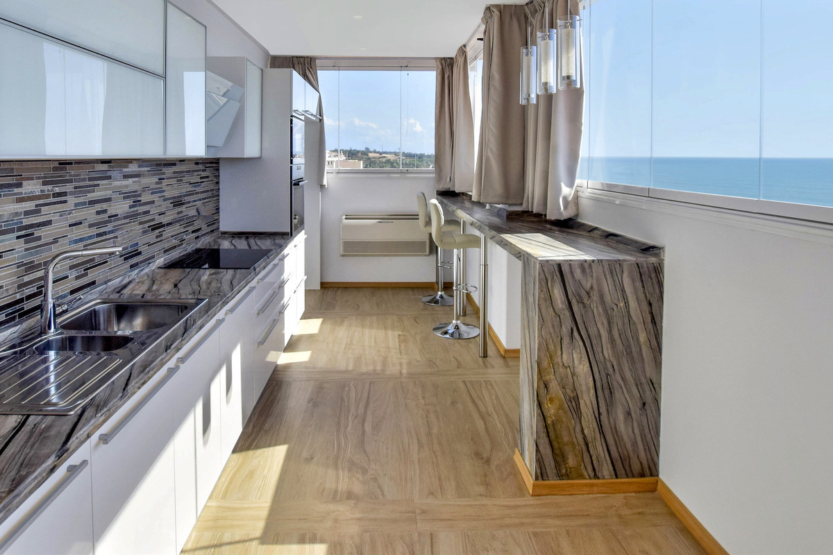 2 Bedroom Apartment for Sale in Estepona — 3