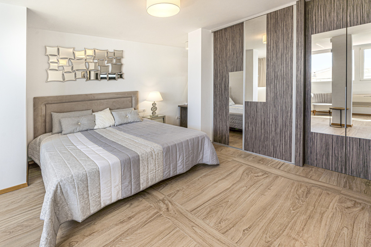 2 Bedroom Apartment for Sale in Estepona — 7