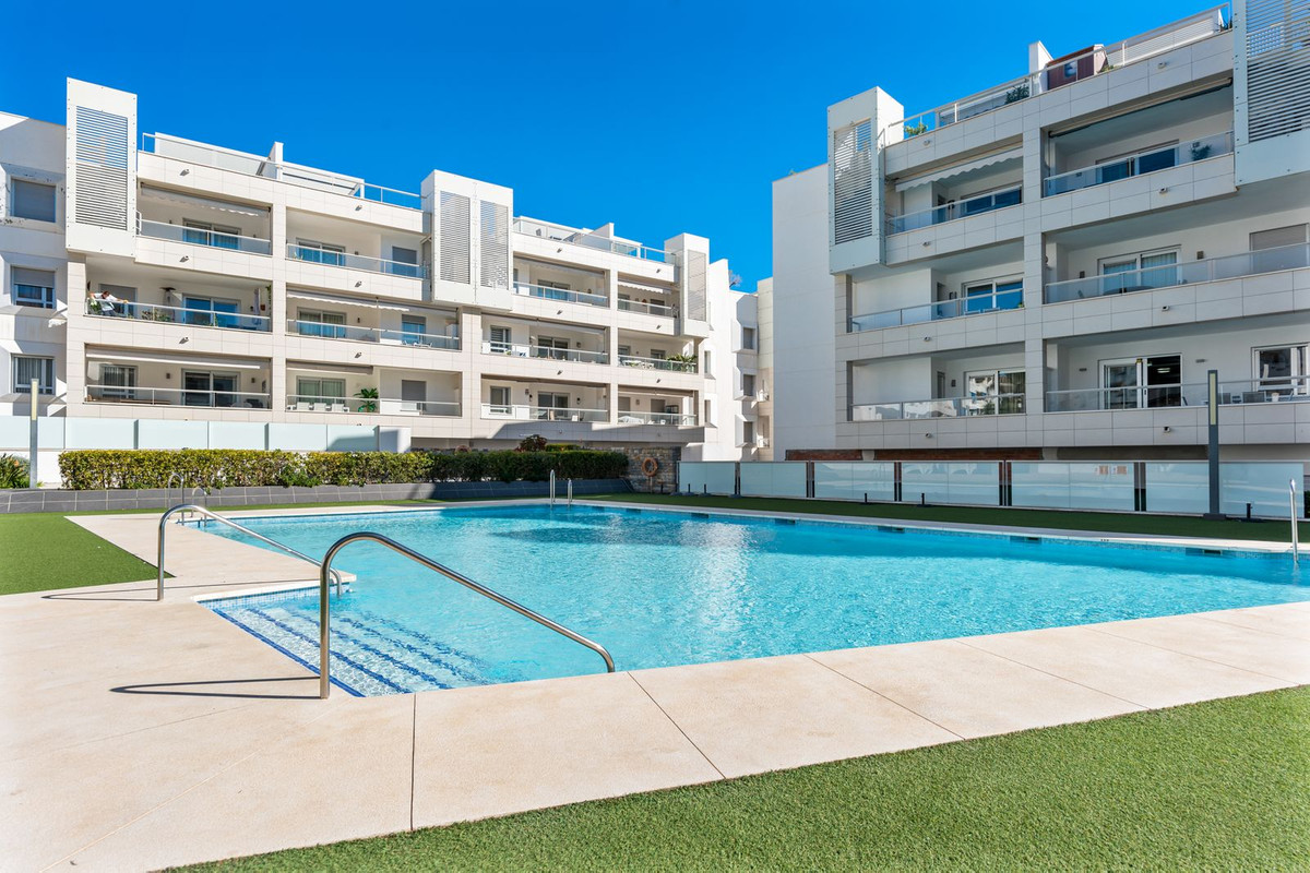 3 Bedroom Apartment for Sale in San Pedro de Alcántara — 3