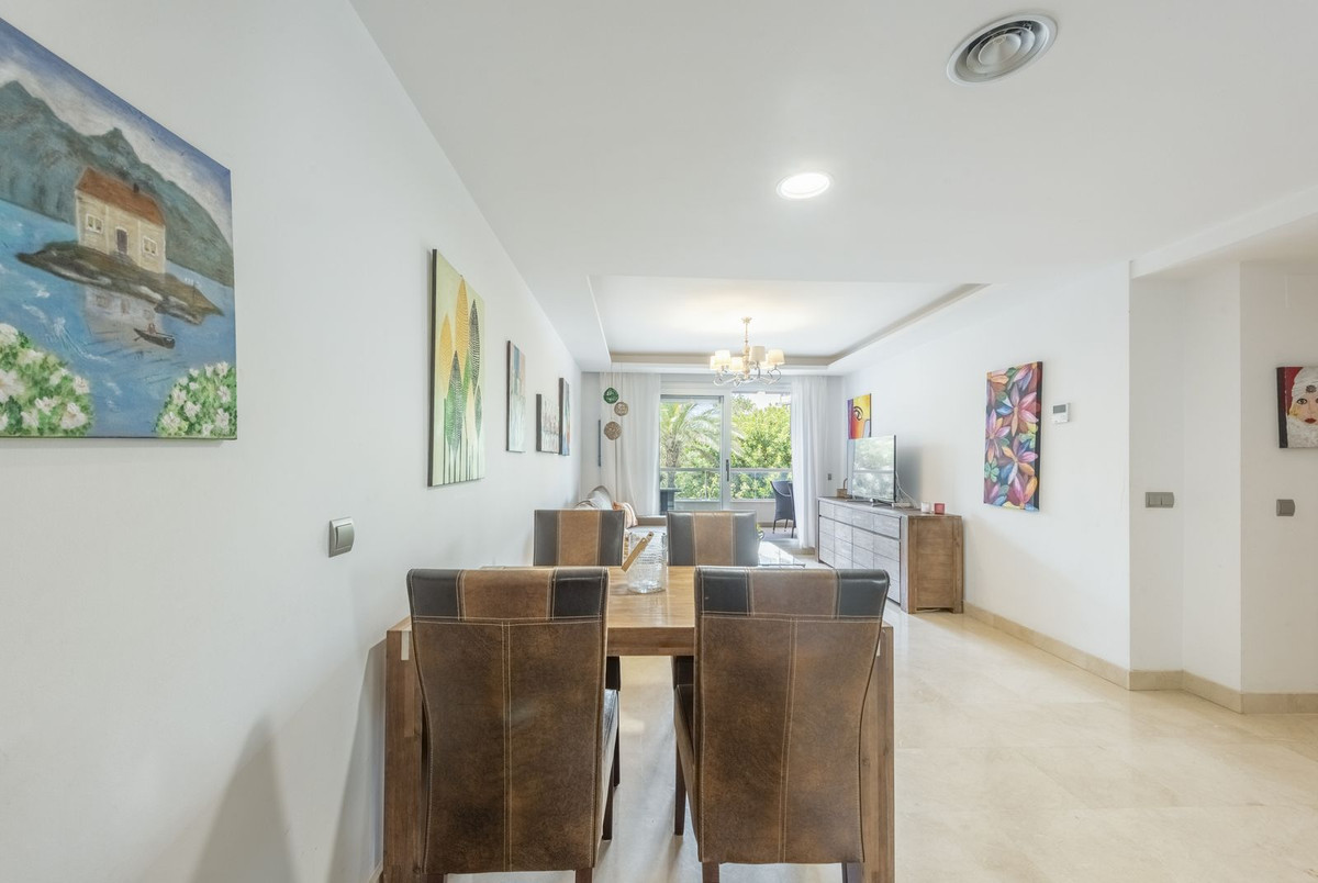 3 Bedroom Apartment for Sale in San Pedro de Alcántara — view 10