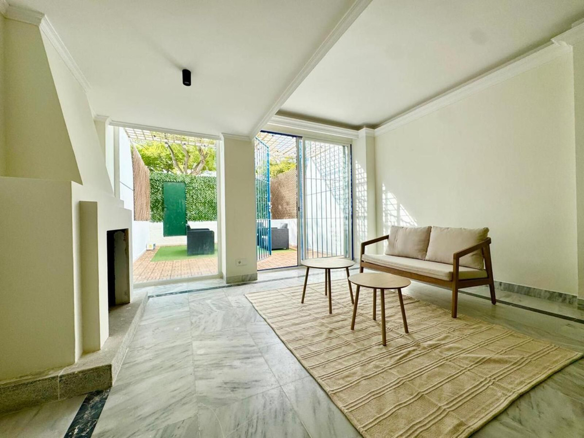 2 Bedroom Apartment for Sale in The Golden Mile — 4