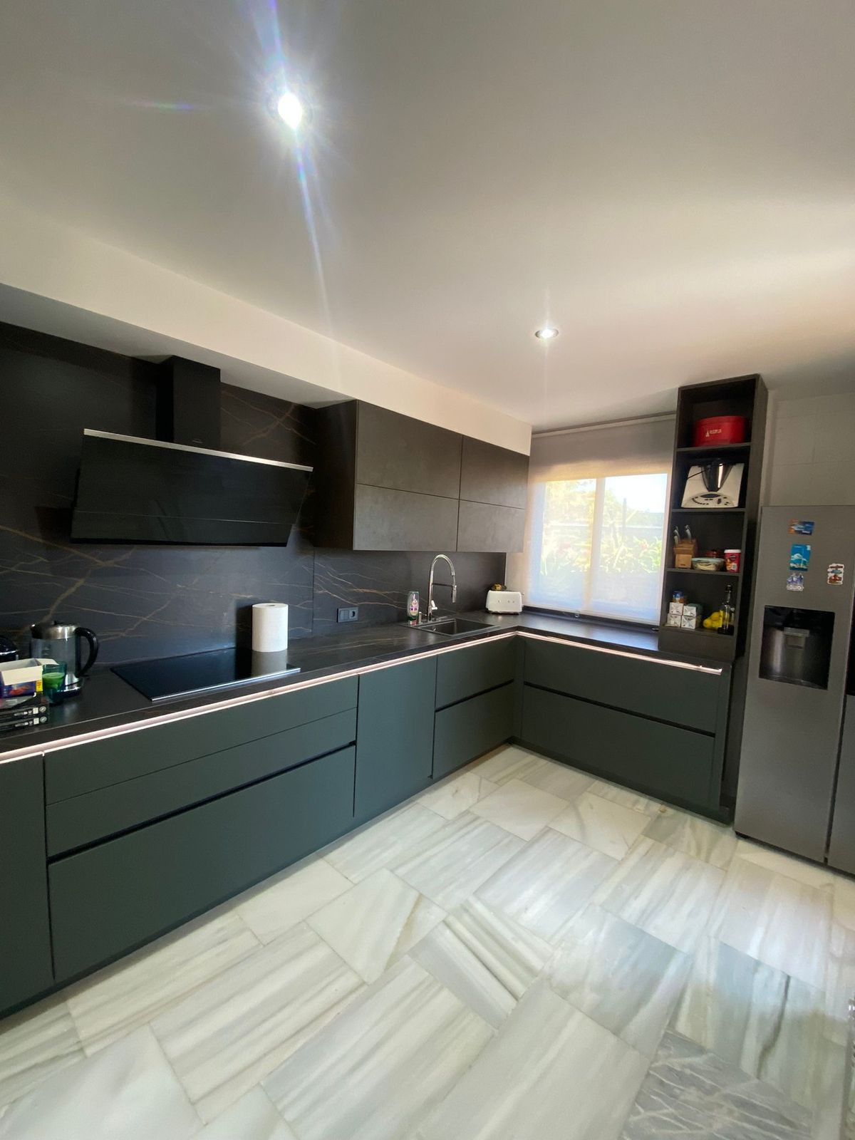 4 Bedroom Villa for Sale in Benahavís — 3