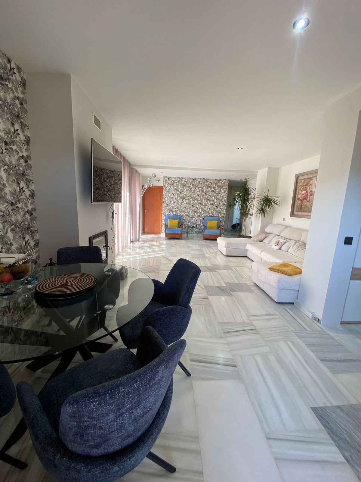 4 Bedroom Villa for Sale in Benahavís — 6