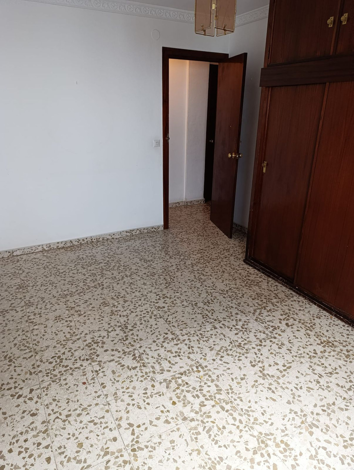 3 Bedroom Apartment for Sale in Estepona — 2