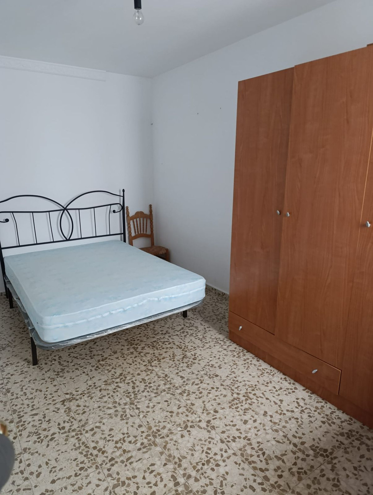 3 Bedroom Apartment for Sale in Estepona — 8