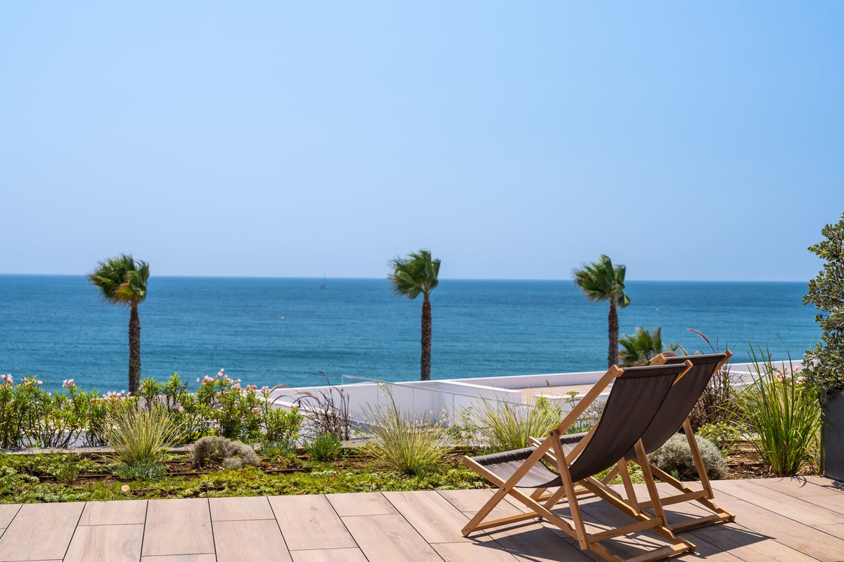 2 Bedroom Apartment for Sale in Estepona — 2