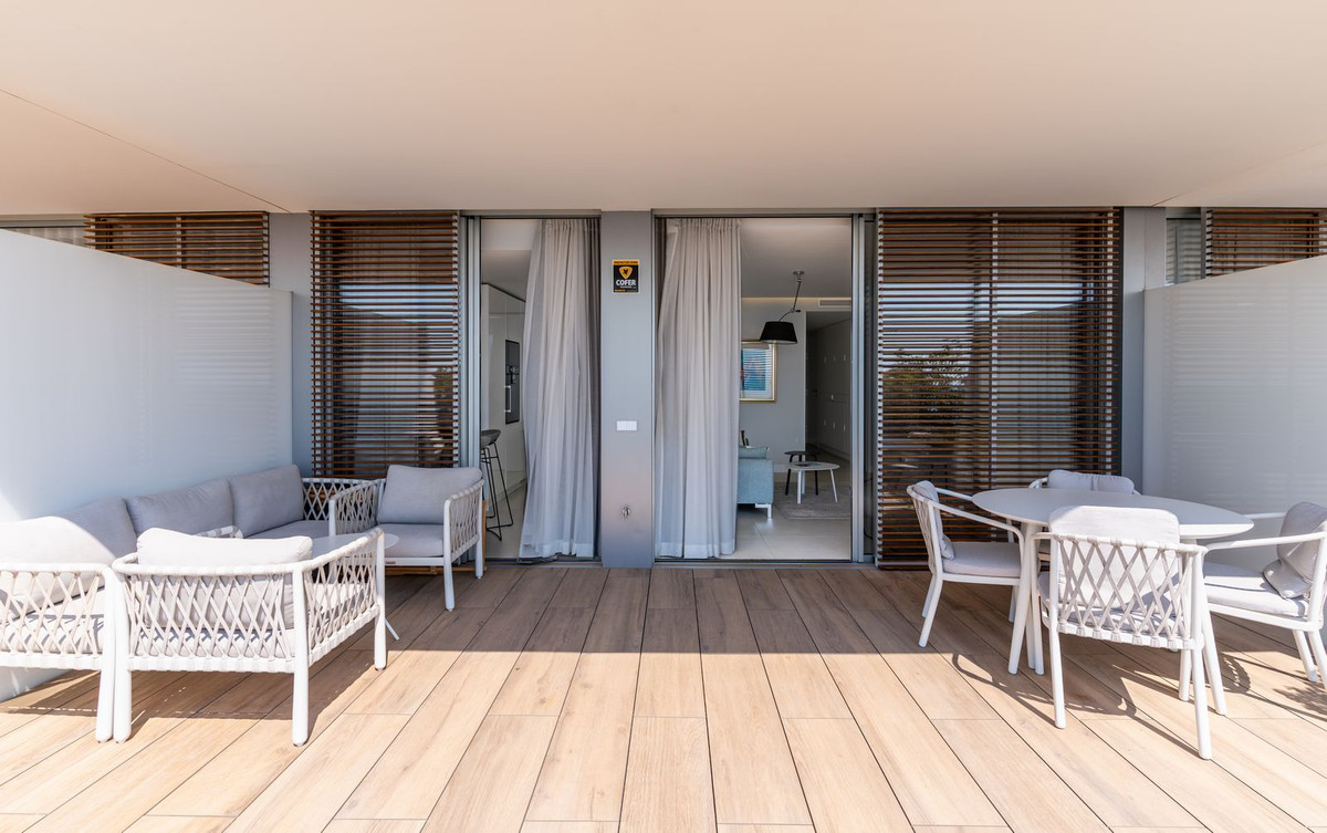 2 Bedroom Apartment for Sale in Estepona — 4