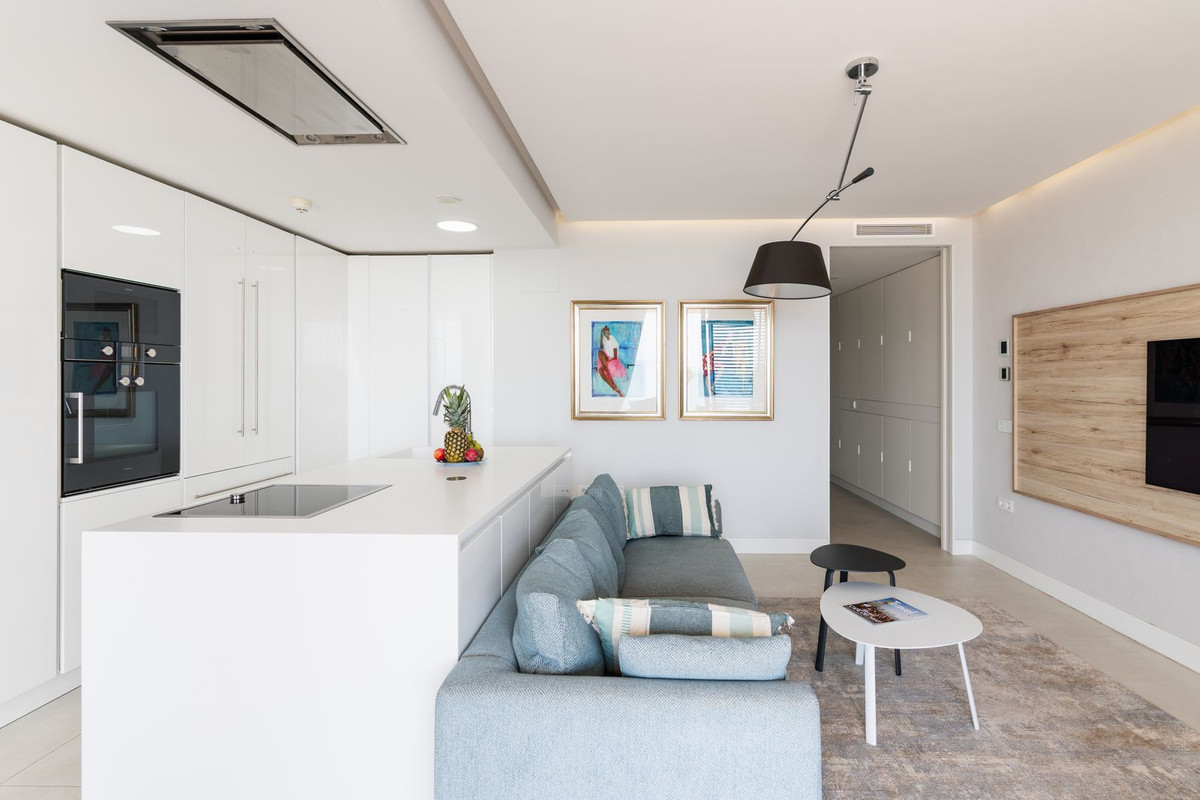 2 Bedroom Apartment for Sale in Estepona — 5