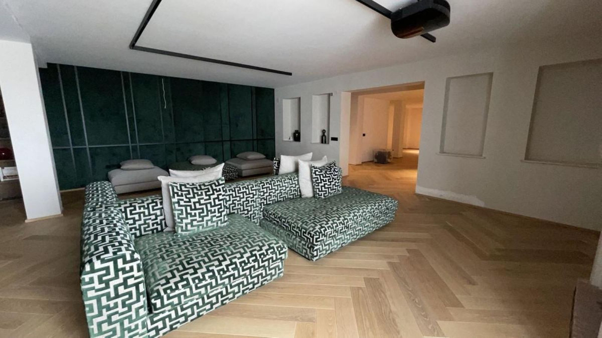5 Bedroom Villa for Sale in Benahavís — 5